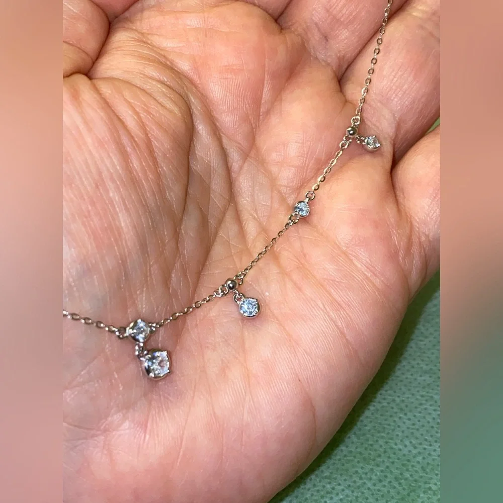 Delicate Crystals Choker Necklace - 925 Silver. 16 inches - Picture 5 of 6